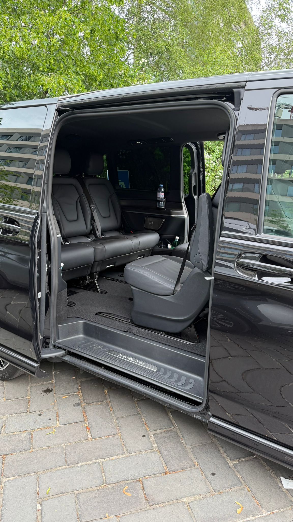 VIP LIMO — Acesso amplo e confortável